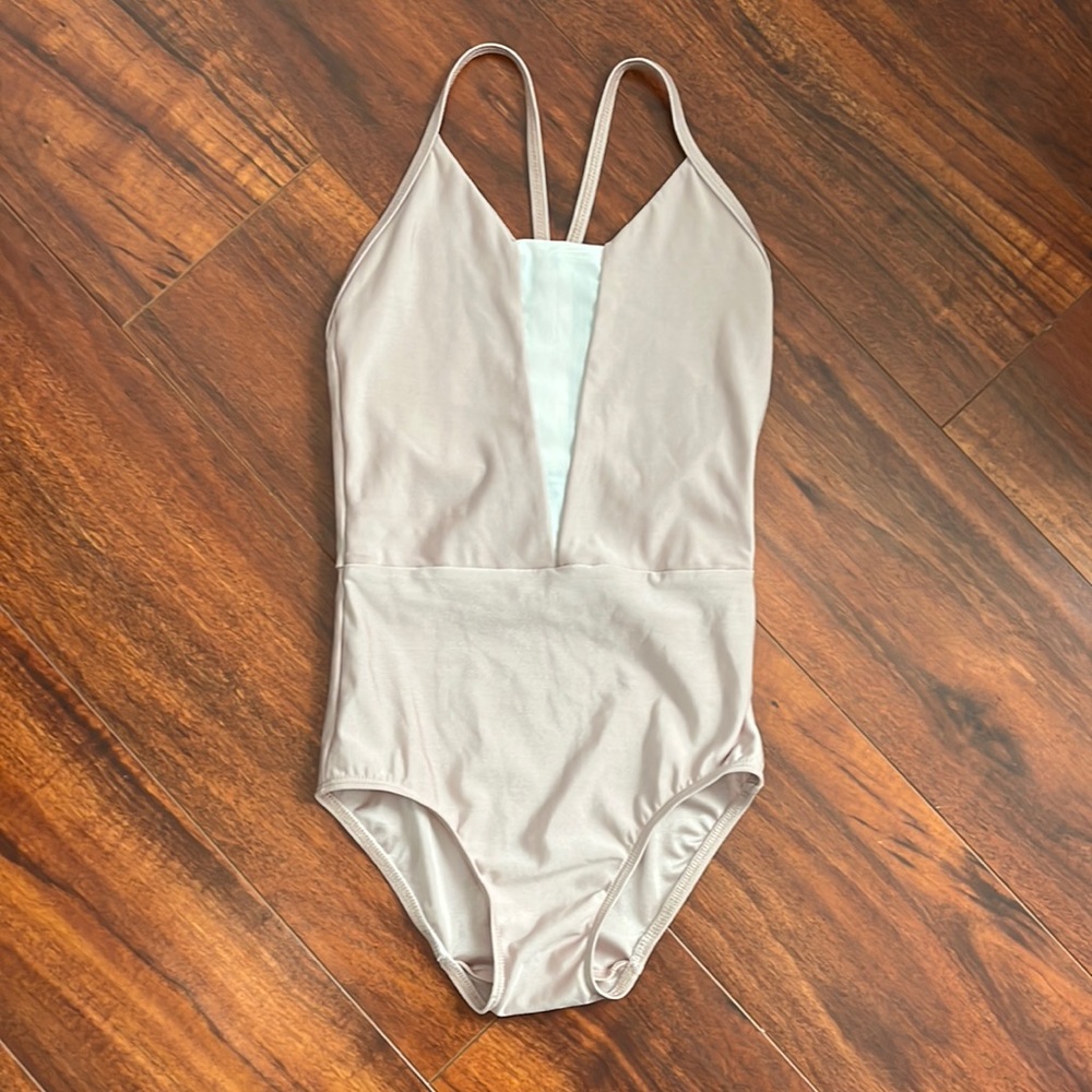 Bullet Pointe Leo